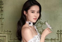 小女孩最新皮肤爆料,揭秘小女孩新皮肤惊艳亮相
